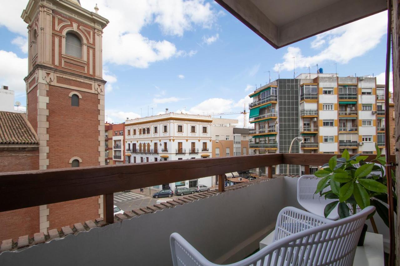 Luminoso Y Acoger Loft, Excelente Ubicacion Appartamento Siviglia Esterno foto